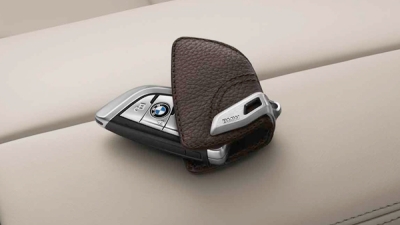 Кожаный футляр BMW для ключей со стальным зажимом, цвет Mokka (кофейный)