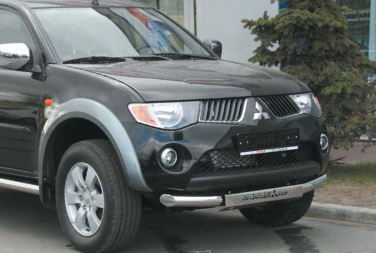 Защита переднего бампера d76 с накладкой для Mitsubishi LC200 2006- MITL48441